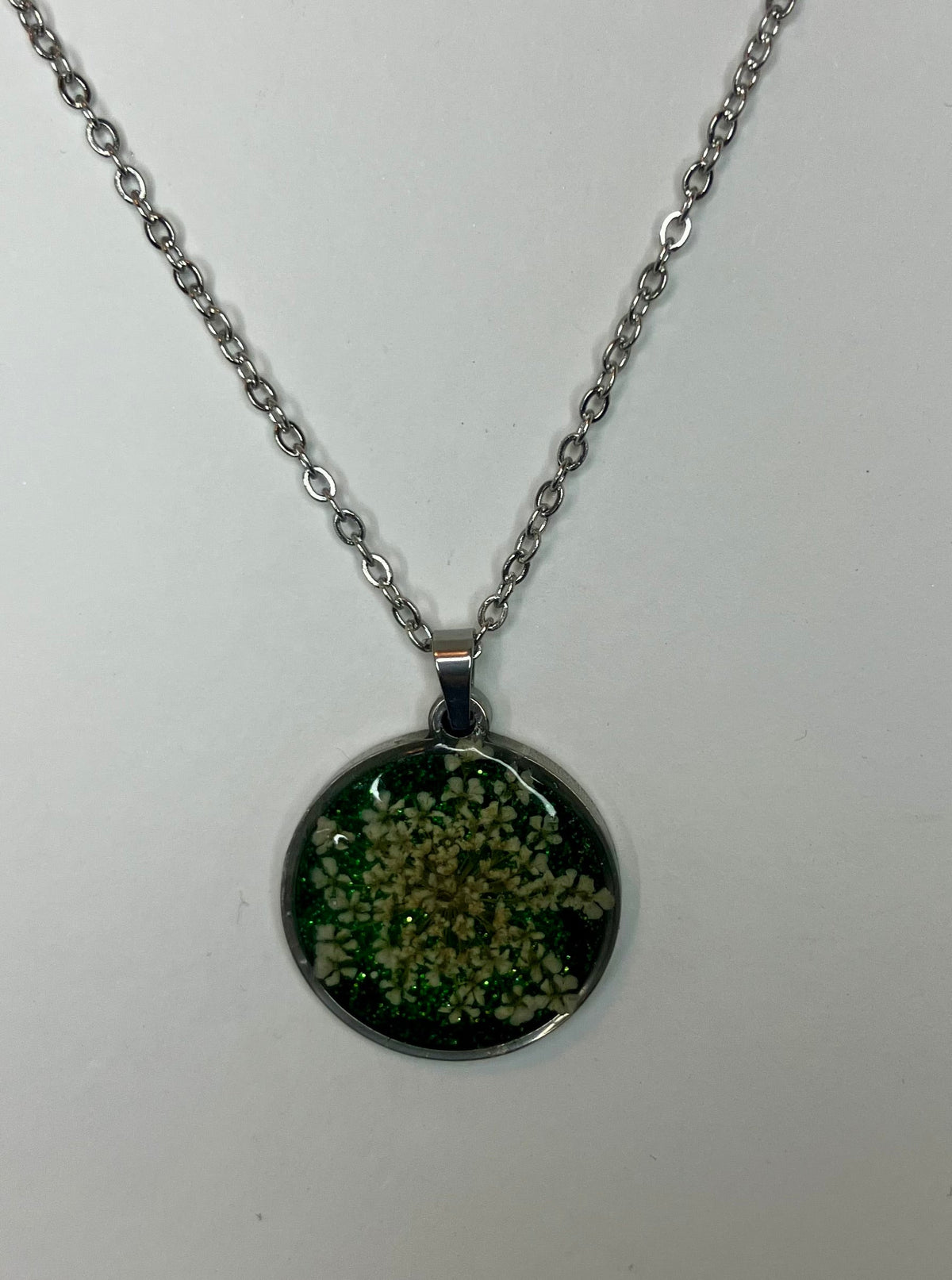 Dried Flower Resin Jewelry: Earrings & Necklaces