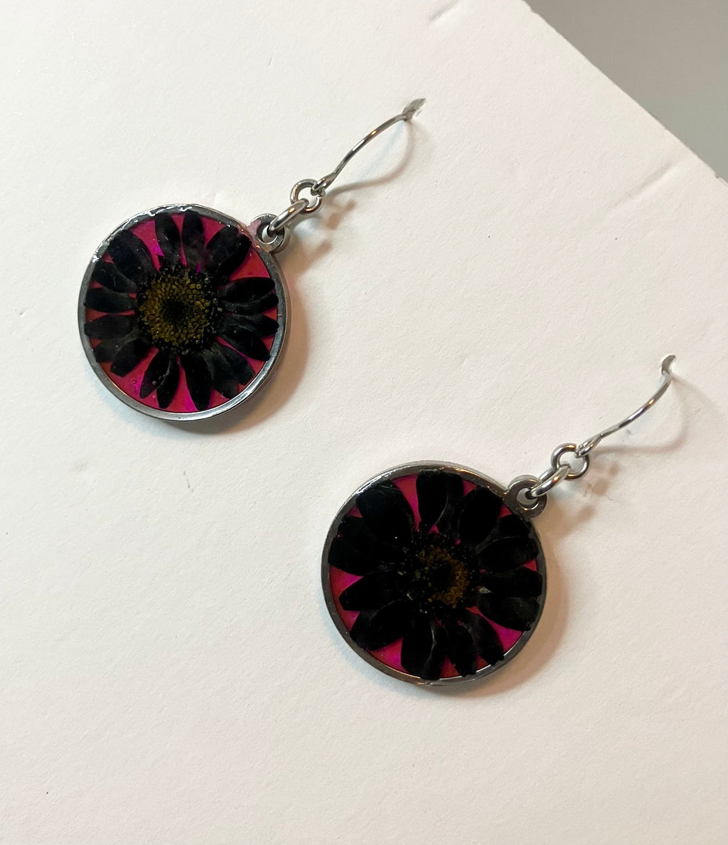 Dried Flower Resin Jewelry: Earrings & Necklaces