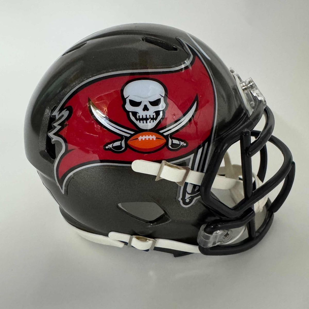 Autographed/Signed Tom Brady Tampa Bay Buccaneers Football Mini Helmet Fanatics COA