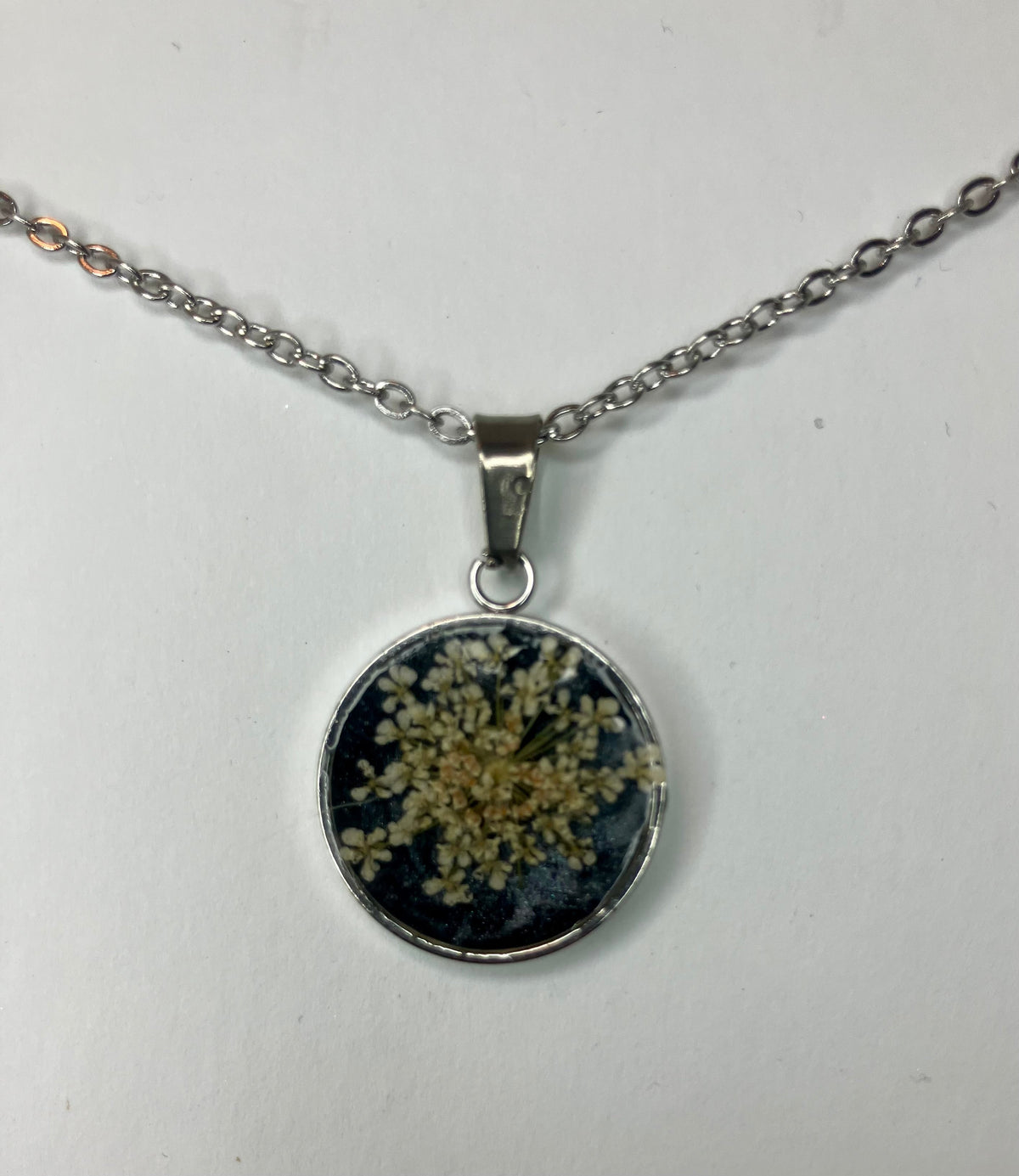 Dried Flower Resin Jewelry: Earrings & Necklaces