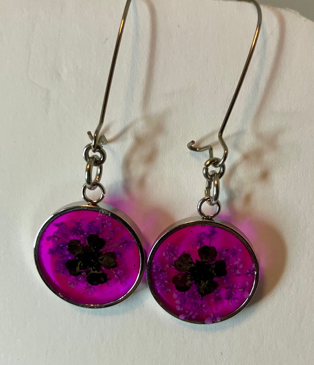 Dried Flower Resin Jewelry: Earrings & Necklaces