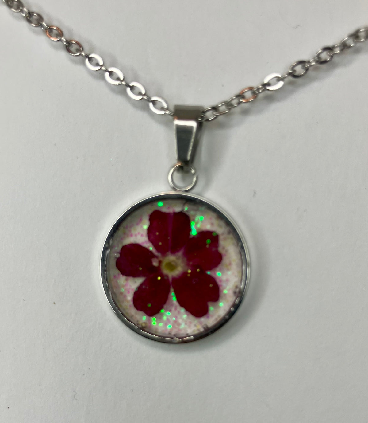 Dried Flower Resin Jewelry: Earrings & Necklaces