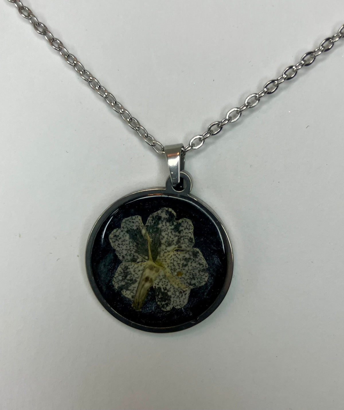 Dried Flower Resin Jewelry: Earrings & Necklaces