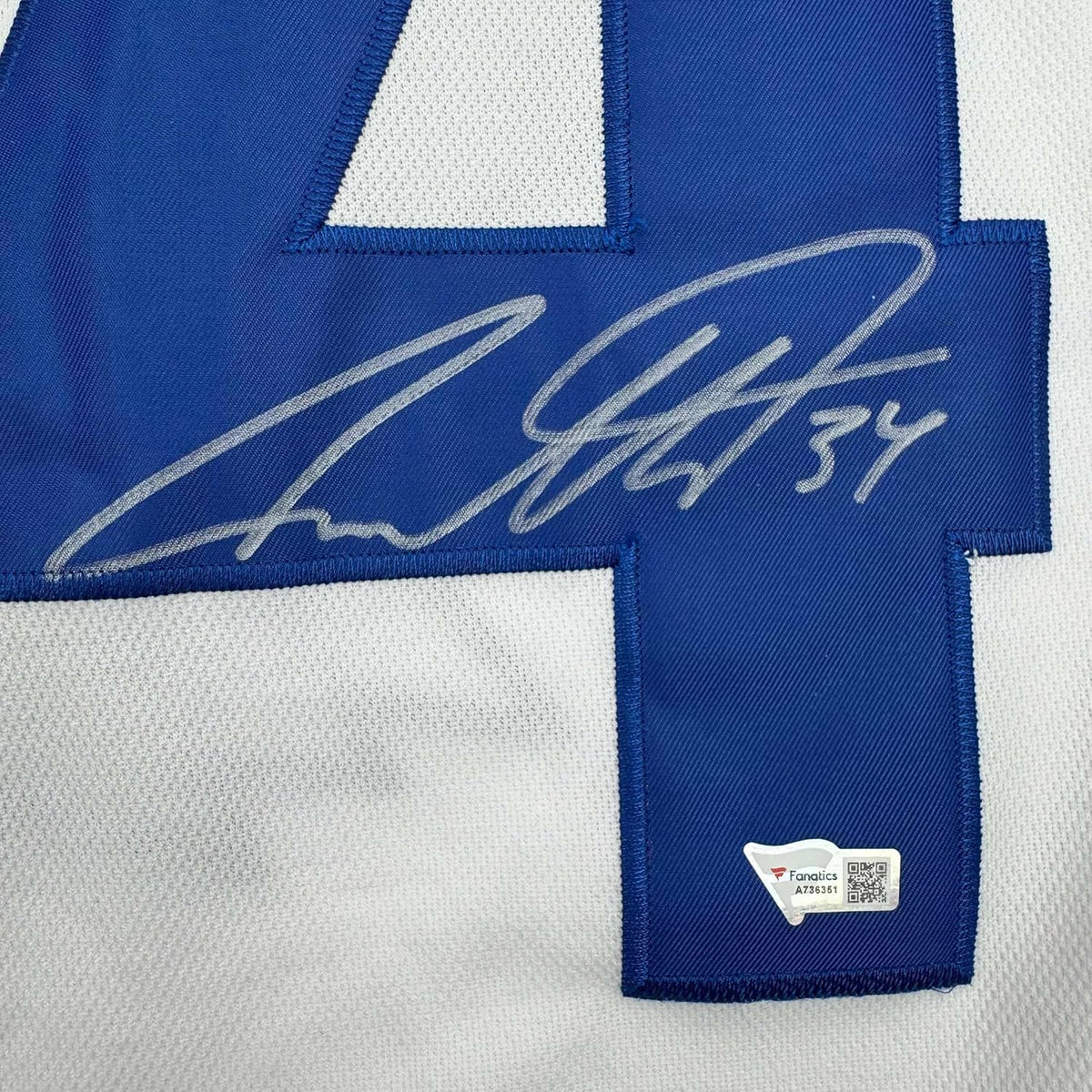 Framed Autographed/Signed Auston Matthews 35x39 Toronto Maple Leafs White Hockey Jersey Fanatics COA