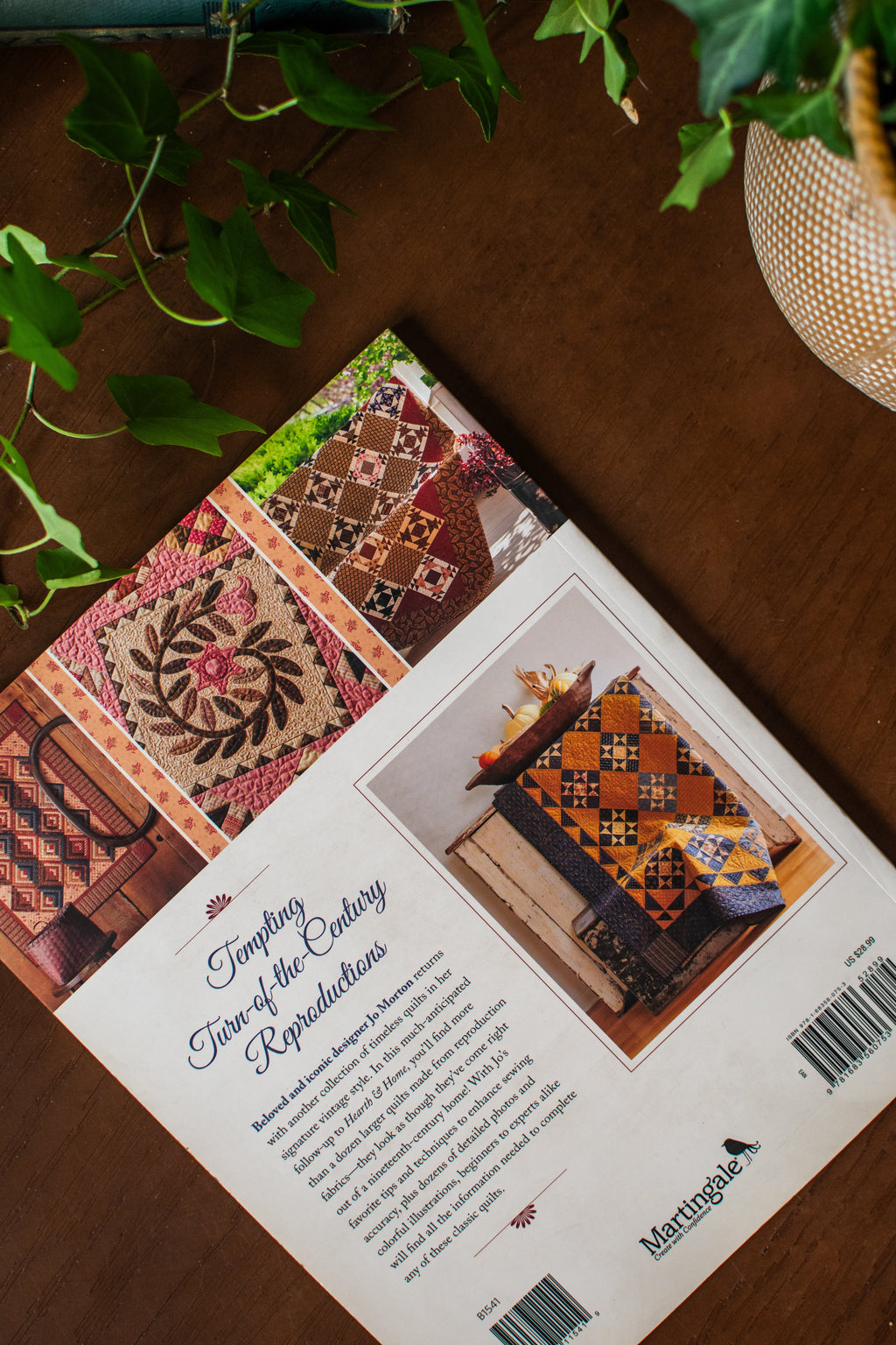 Tried & True: 13 Classic Quilts for Reproduction Fabrics