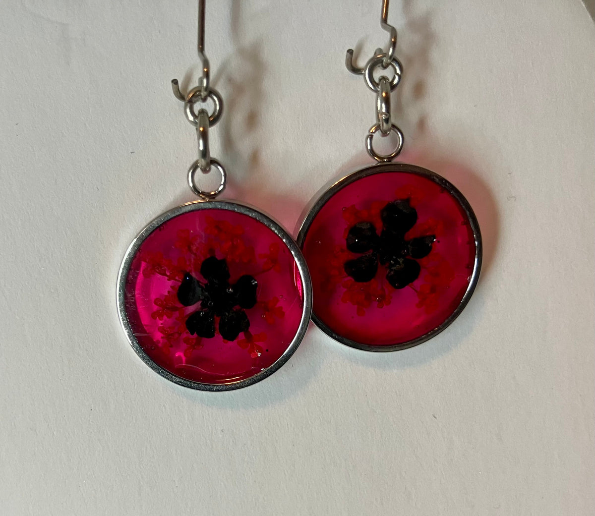 Dried Flower Resin Jewelry: Earrings & Necklaces