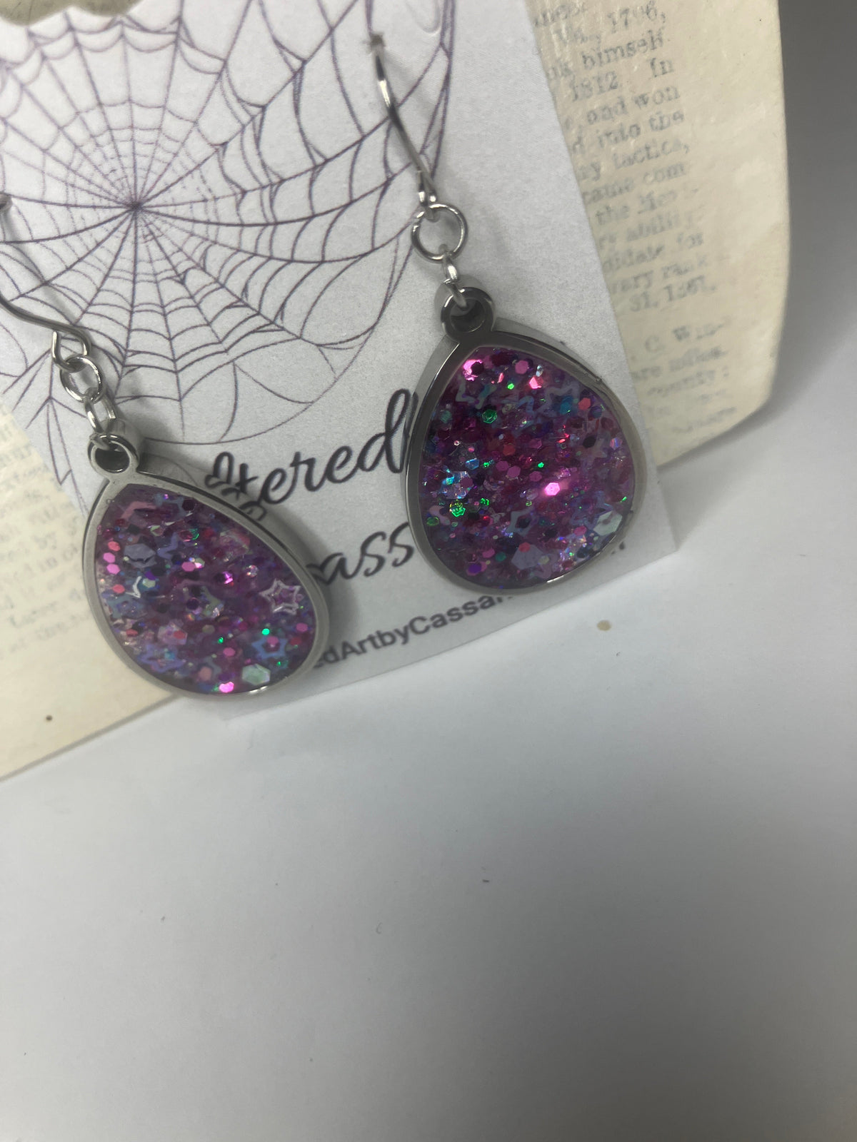 Dried Flower Resin Jewelry: Earrings & Necklaces