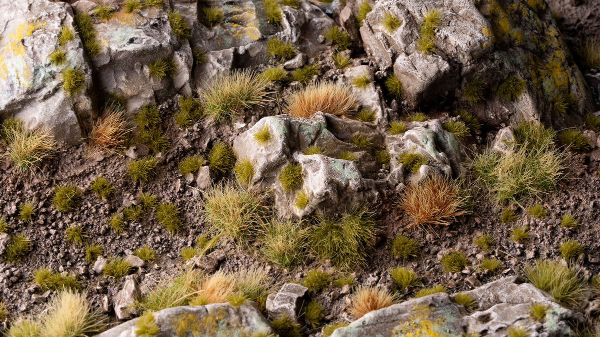 Gamers Grass | Tiny Tufts | Dry Green