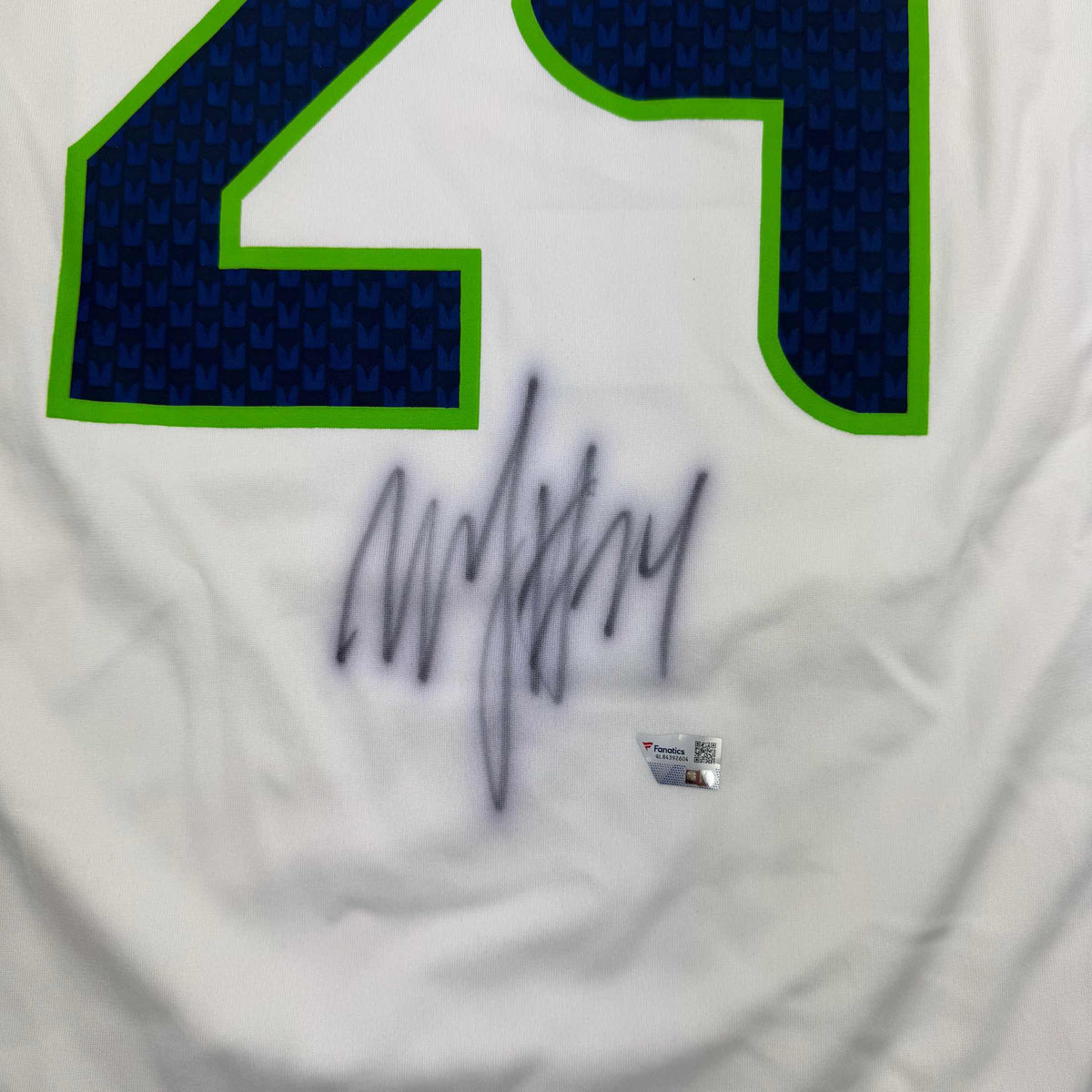 Autographed/Signed Marshawn Lynch Seattle Seahawks White Football Jersey Fanatics COA