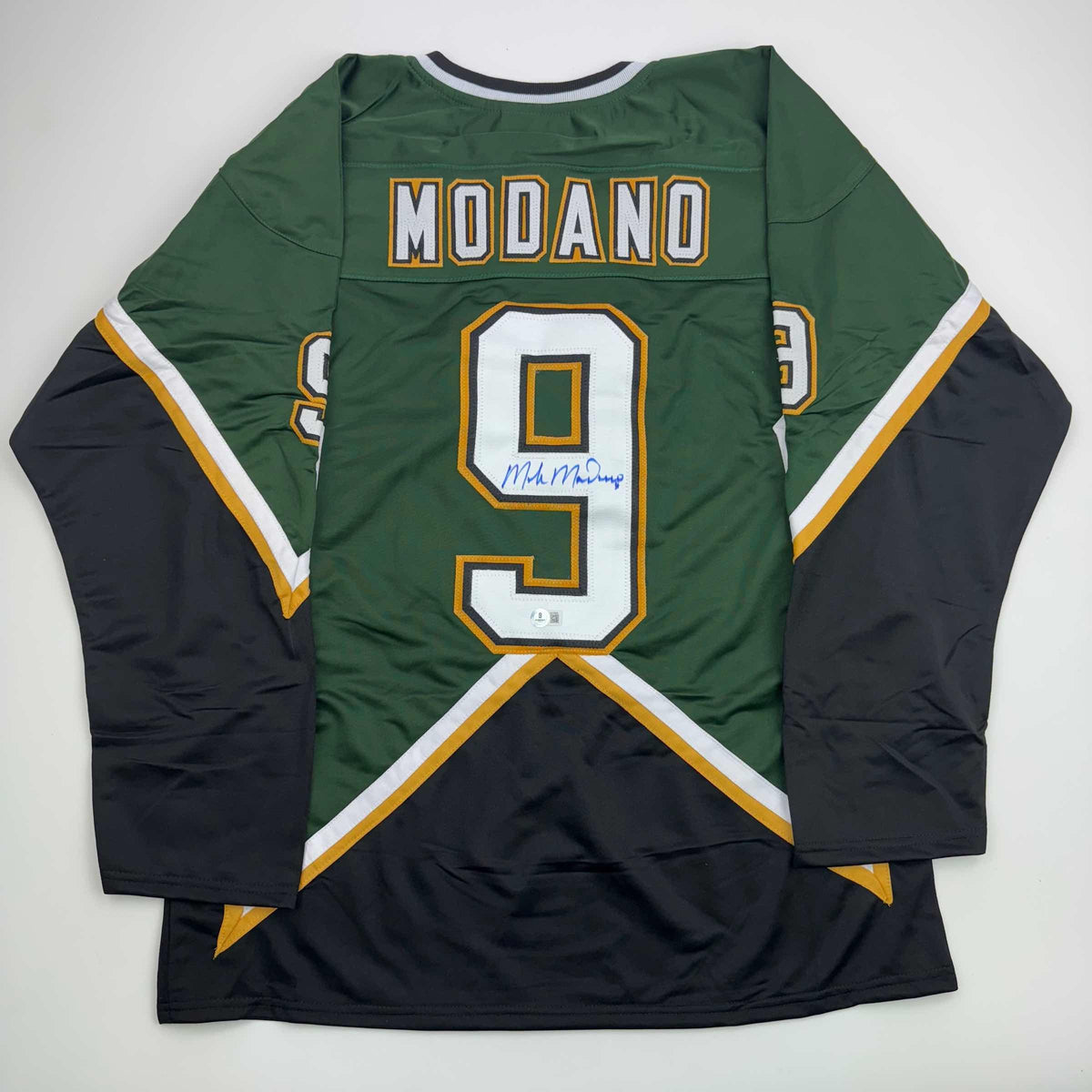 Autographed/Signed Mike Modano Dallas Dark Green Hockey Jersey Beckett BAS COA