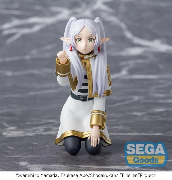"Frieren: Beyond Journey's End" PM Perching Figure "Frieren" ~Frieren Poking Something~