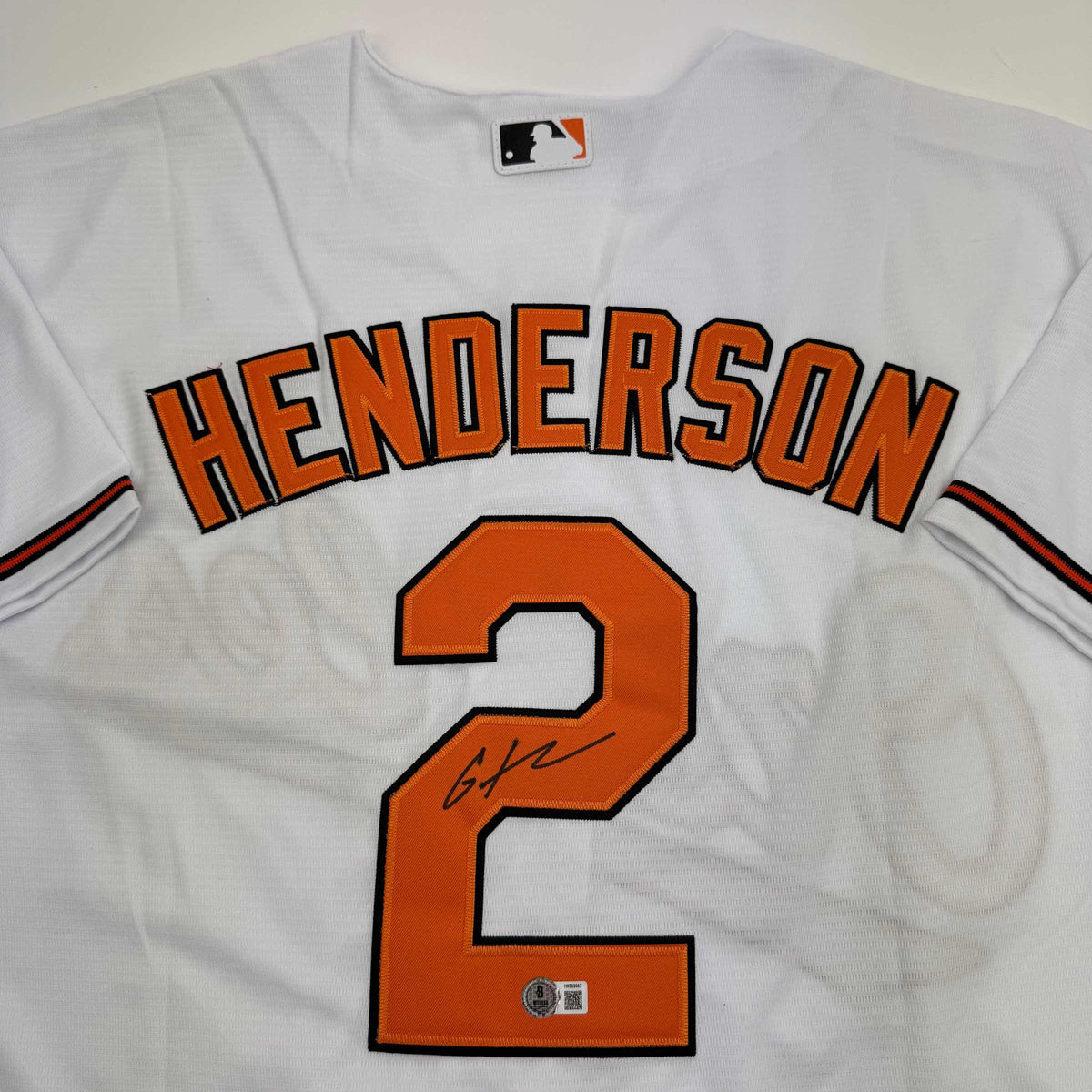 Autographed/Signed Gunnar Henderson Baltimore White Baseball Jersey Beckett BAS COA