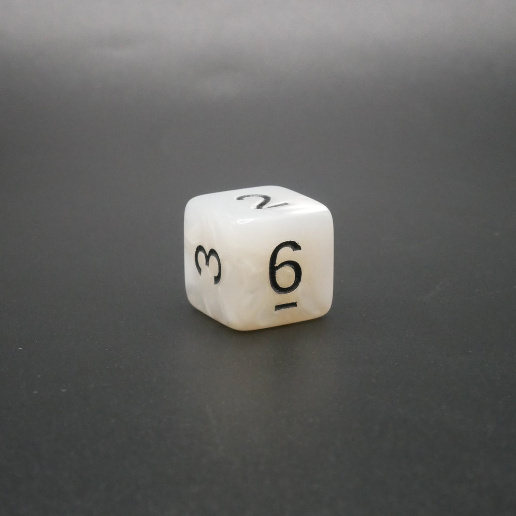 Snowy Owl - 7 Piece DnD Dice Set | Acrylic RPG Gaming Dice