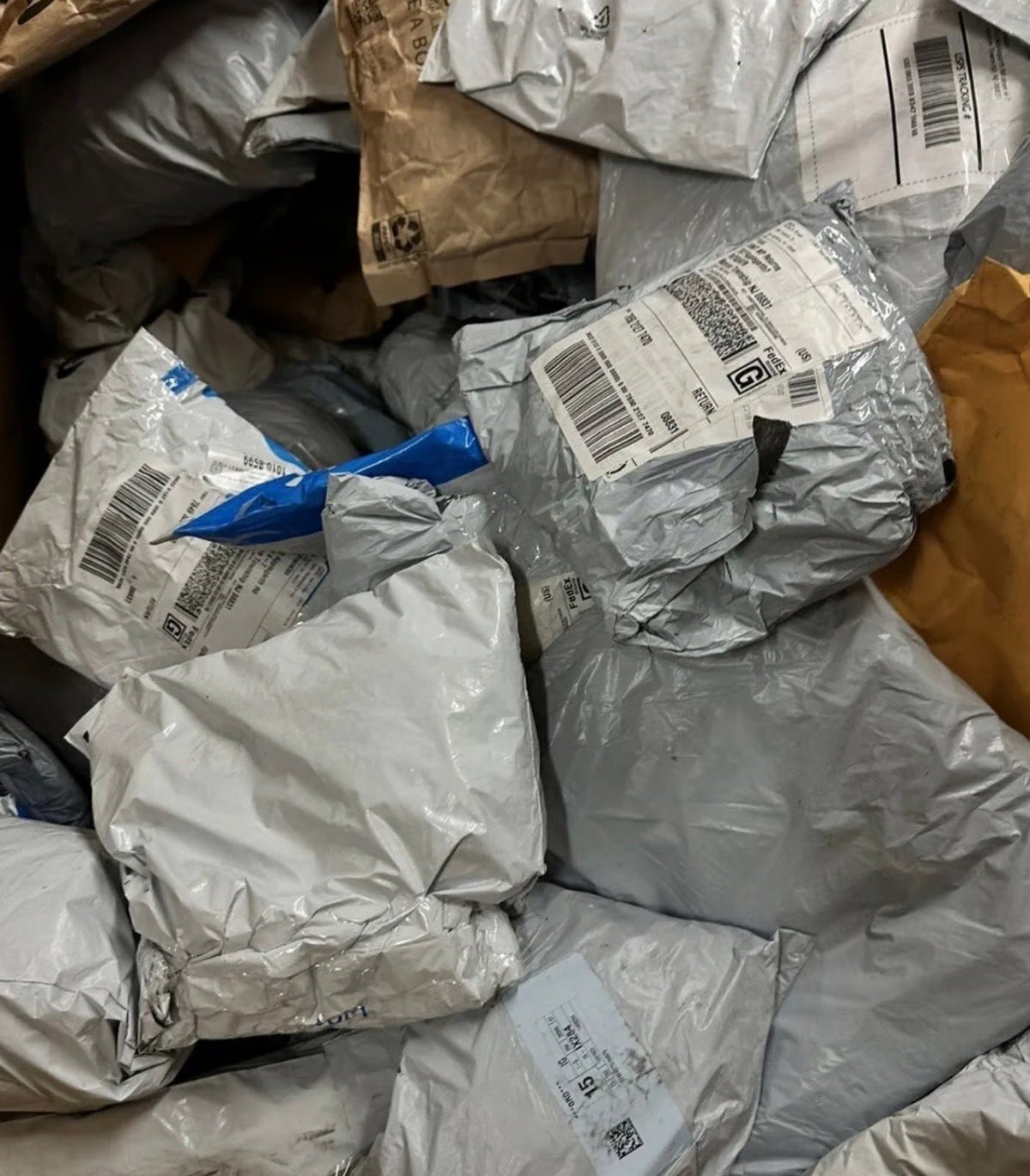 California USPS Unclaimed Mail Mystery Box